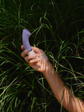 LELO: Gigi 3, App-Controlled G-Spot Vibrator, lyslila